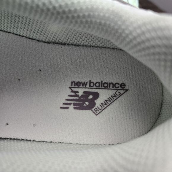 NEW New Balance 530 Womens Size 10 D Running Shoes U530NEB White Purple - Picture 10 of 11